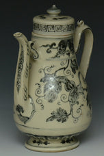 AN EARLY MING DYNASTY BLUE AND WHITE WINE EWER EX. CHRISTIE'S 2009