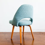 AUTHENTIC 1950S SAARINEN ARMLESS EXECUTIVE CHAIRS BY KNOLL, SET OF 4, BLUE UPHOLSTERY, WOODEN BASE
