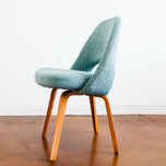 AUTHENTIC 1950S SAARINEN ARMLESS EXECUTIVE CHAIRS BY KNOLL, SET OF 4, BLUE UPHOLSTERY, WOODEN BASE