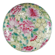 CHINESE PASTE BOX THOUSAND FLOWERS MARKED LATE QING/REPUBLIC PERIOD, EARLY 20TH CENTURY, CHINA, PORCELAIN