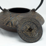 VINTAGE JAPANESE CAST IRON TEAPOT THREE WINTER FRIENDS MOTIF, EARLY 20TH CENTURY