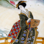 JAPANESE SHOWA POLYCHROME PORCELAIN CHARGER OF GEISHA 1930’S, 1930S
