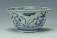 A MING DYNASTY BLUE AND WHITE CUP XUANDE MARK ZHENGDE PERIOD