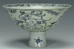 A MING DYNASTY BLUE AND WHITE FIGURAL STEM BOWL 15TH CENTURY