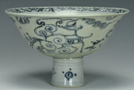 A MING DYNASTY BLUE AND WHITE FIGURAL STEM BOWL 15TH CENTURY