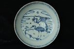 A LATE MING DYNASTY BLUE AND WHITE DISH JIAJING MARK