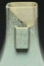 A QING DYNASTY GUAN TYPE VASE TONGZHI MARK AND PERIOD