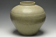 A YUAN DYNASTY CELADON GLAZED JAR