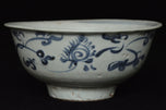 AN EARLY MING DYNASTY BLUE AND WHITE BOWL