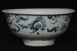 AN EARLY MING DYNASTY BLUE AND WHITE BOWL