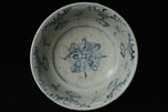 AN EARLY MING DYNASTY BLUE AND WHITE BOWL