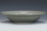 A SONG DYNSTY LONGQUAN CELADON DISH