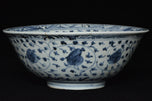 A MING DYNASTY BLUE AND WHITE BOWL 16TH CENTURY