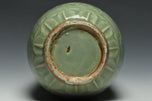 A MING DYNASTY LONGQUAN CELADON GLAZED VASE