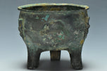 A WESTERN ZHOU DYNASTY ARCHAIC BRONZE RITUAL FOOD VESSEL LI