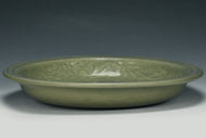 A LARGE YUAN DYNASTY LONGQUAN CELADON DRAGON DISH