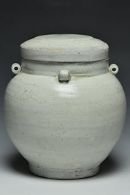 A SONG DYNASTY QINGBAI JAR AND COVER