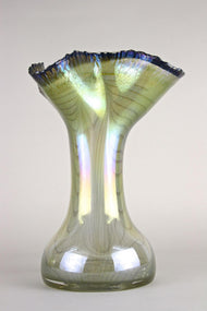 20TH CENTURY, GERMANY, IRIDESCENT GLASS VASE, SIGNED, 1982