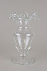 20TH CENTURY, AUSTRIA, ART NOUVEAU, FRILLY GLASS VASE, CIRCA 1910