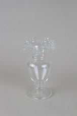 20TH CENTURY, AUSTRIA, ART NOUVEAU, FRILLY GLASS VASE, CIRCA 1910