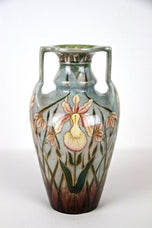 20TH CENTURY, AUSTRIA, ART NOUVEAU, MAJOLICA VASE, GERBING & STEPHAN, CA 1910